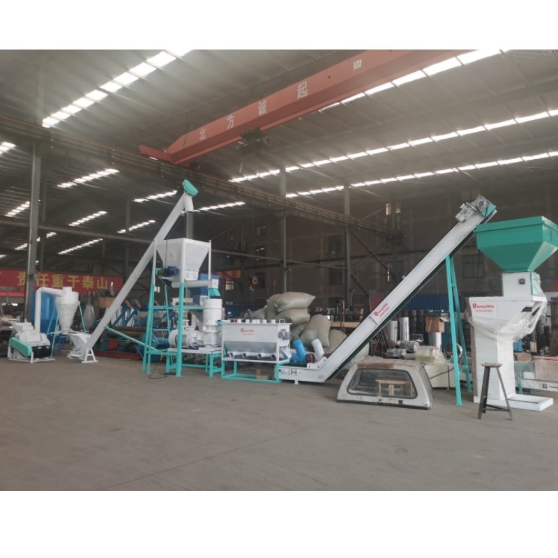 Linha de produção do retorno alta pelota da pelota da biomassa da serragem de 800kg/H que faz o moinho