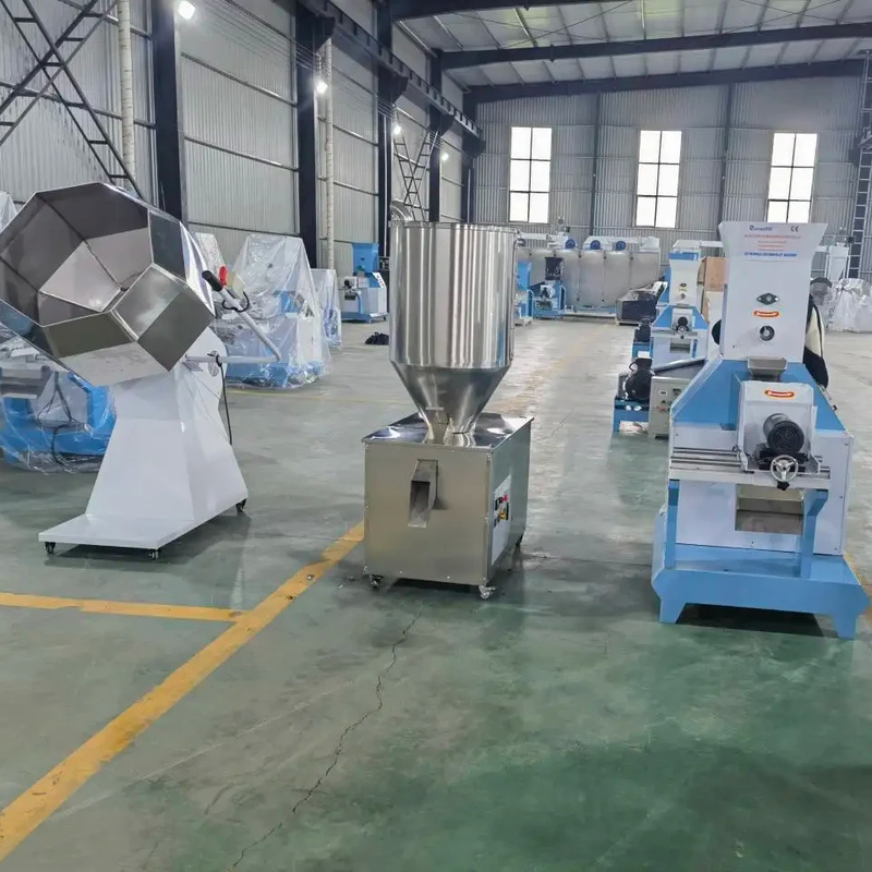 132kW Potência Controle de temperatura digital Extrusora de alimentação para cães 220V/380V Tensão 40-2000kg/h Capacidade