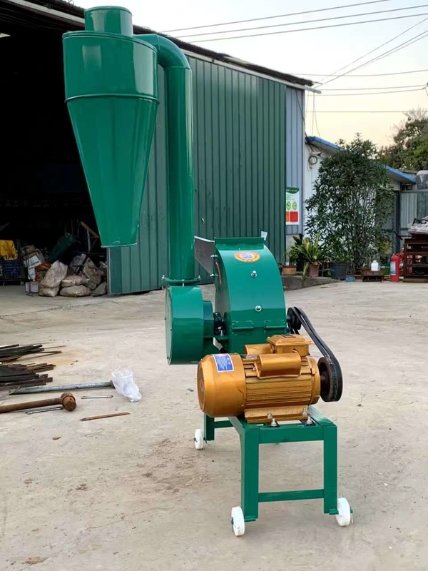 Máquina de trituração e moagem de grama Máquina de processamento de grama Máquina diesel Maçã Arroz Husk Maçã Máquina de moagem moinho de martelo