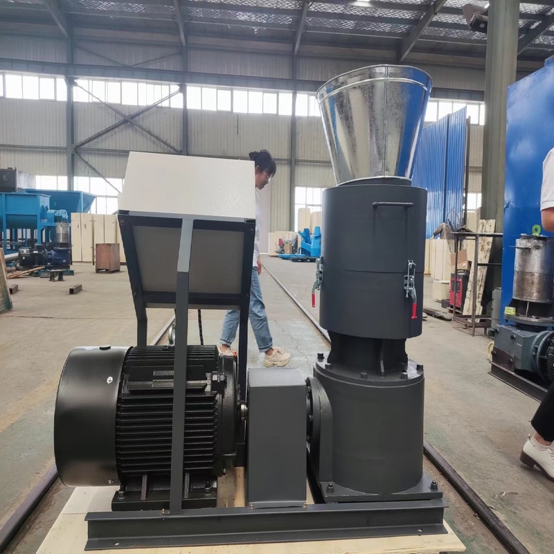 Máquina de fabricação de pellets de alimentação animal de fácil operação 800-1200kg/h Máquina de fabricação de pellets de alimentação animal de alta produtividade