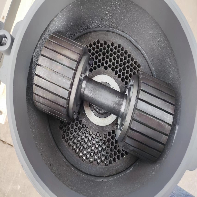 Máquina de fabricação de pellets de alimentação animal de fácil operação 800-1200kg/h Máquina de fabricação de pellets de alimentação animal de alta produtividade
