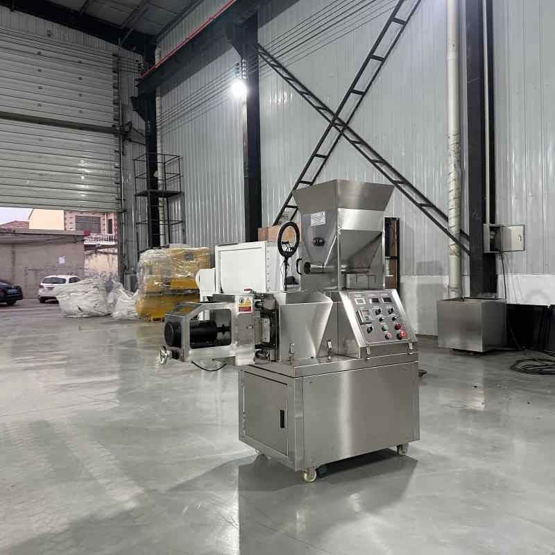 máquina de produção de alimentos por extrusão de ração para gatos e cães, lanches de milho inchados
