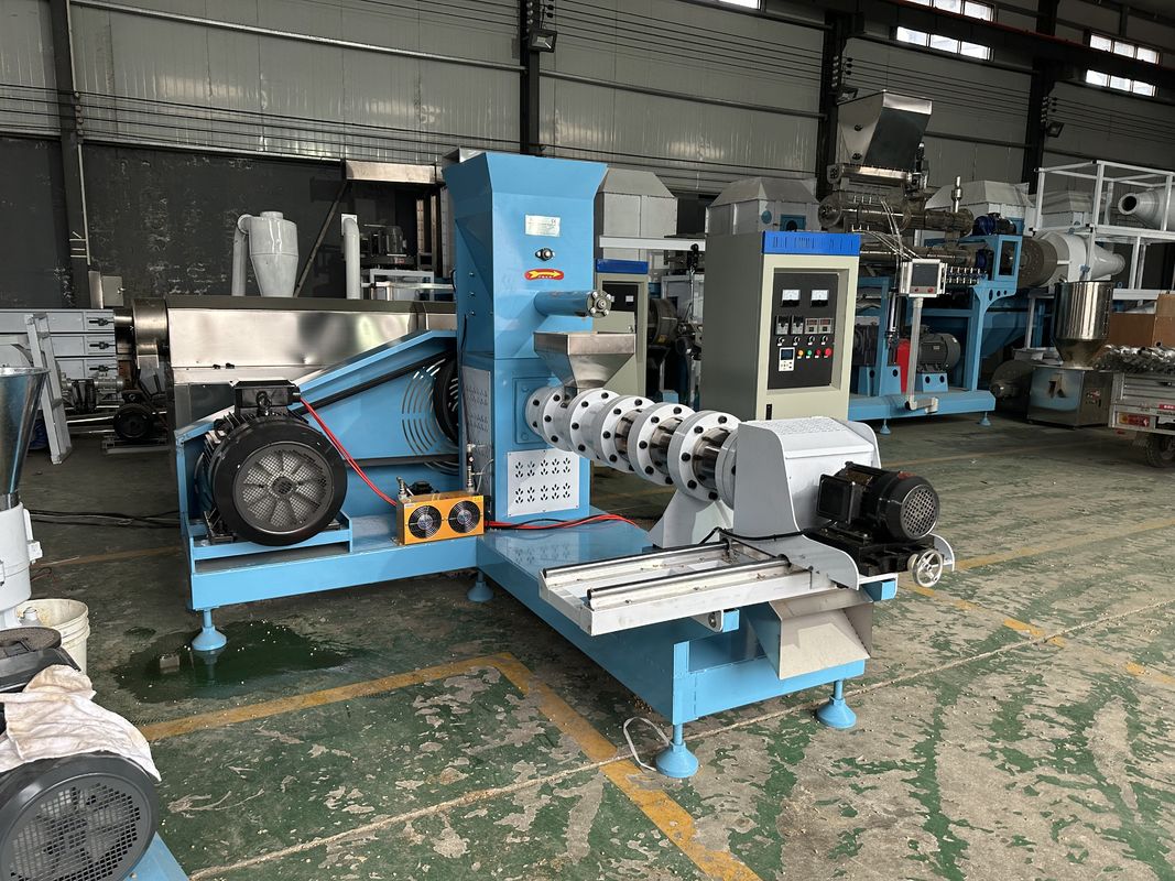 0Linha de produção de pellets para alimentos para animais de capacidade de 0,5 a 1 tonelada/h com matérias-primas de farinha de erva e instalação de guias de engenharia