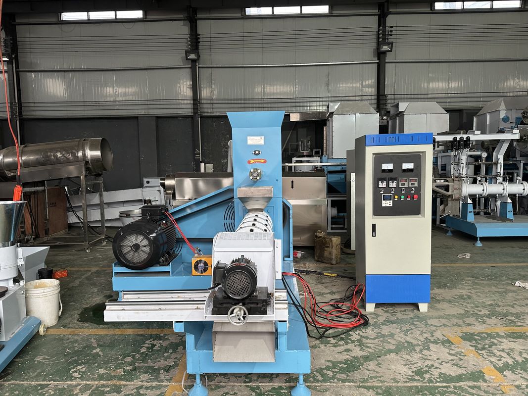 0Linha de produção de pellets para alimentos para animais de capacidade de 0,5 a 1 tonelada/h com matérias-primas de farinha de erva e instalação de guias de engenharia