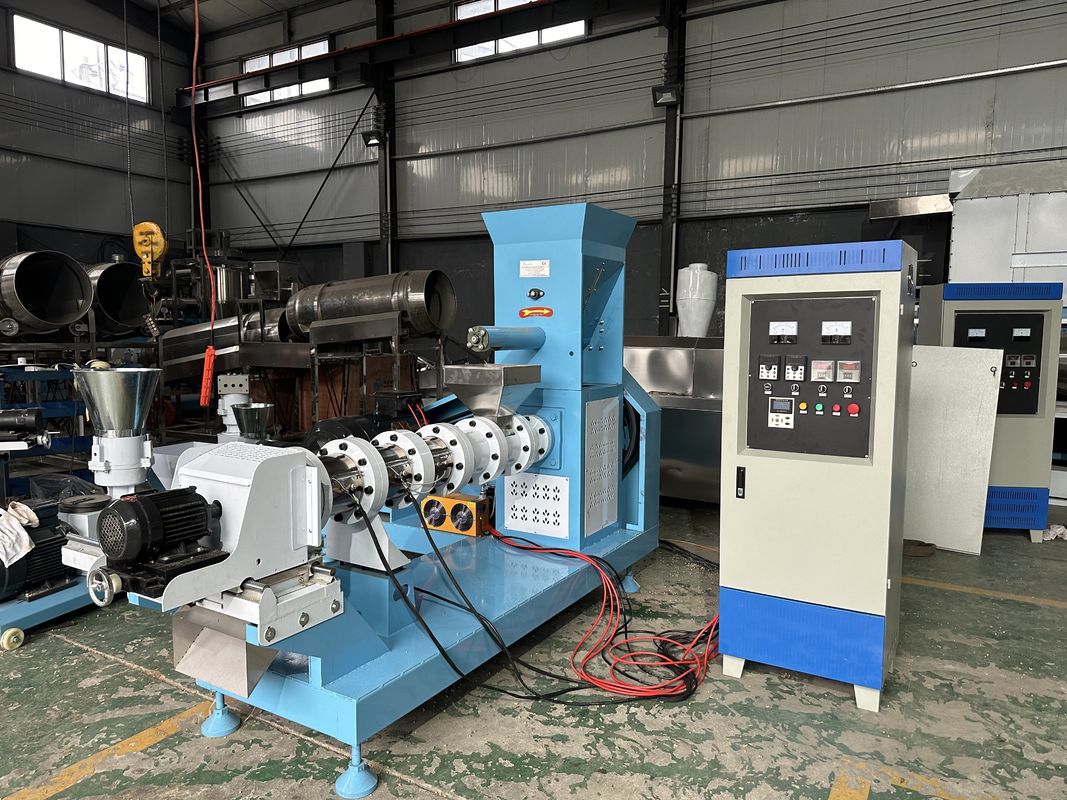 0Linha de produção de pellets para alimentos para animais de capacidade de 0,5 a 1 tonelada/h com matérias-primas de farinha de erva e instalação de guias de engenharia