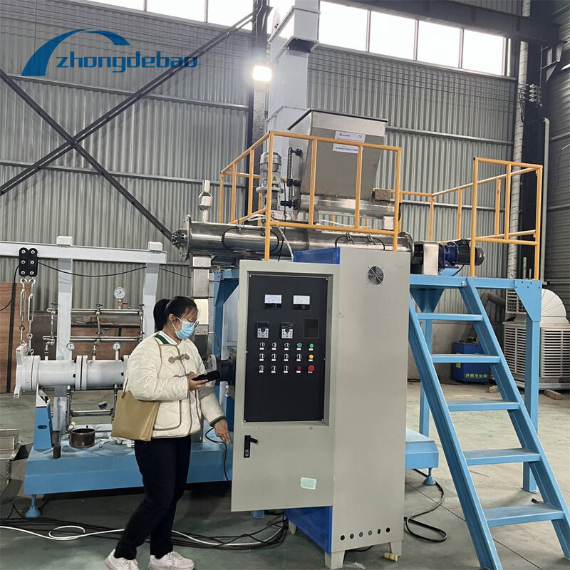 Máquina de alimentação de peixes flutuante de potência principal 37-160kw Máquina de pellets de alimentação flutuante de grau industrial para instalações de pecuária