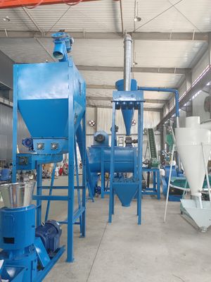 Linha de pelletização de alimentos para animais personalizável com instalação de guia de engenheiro e fonte de alimentação 380V/50Hz/3Fase
